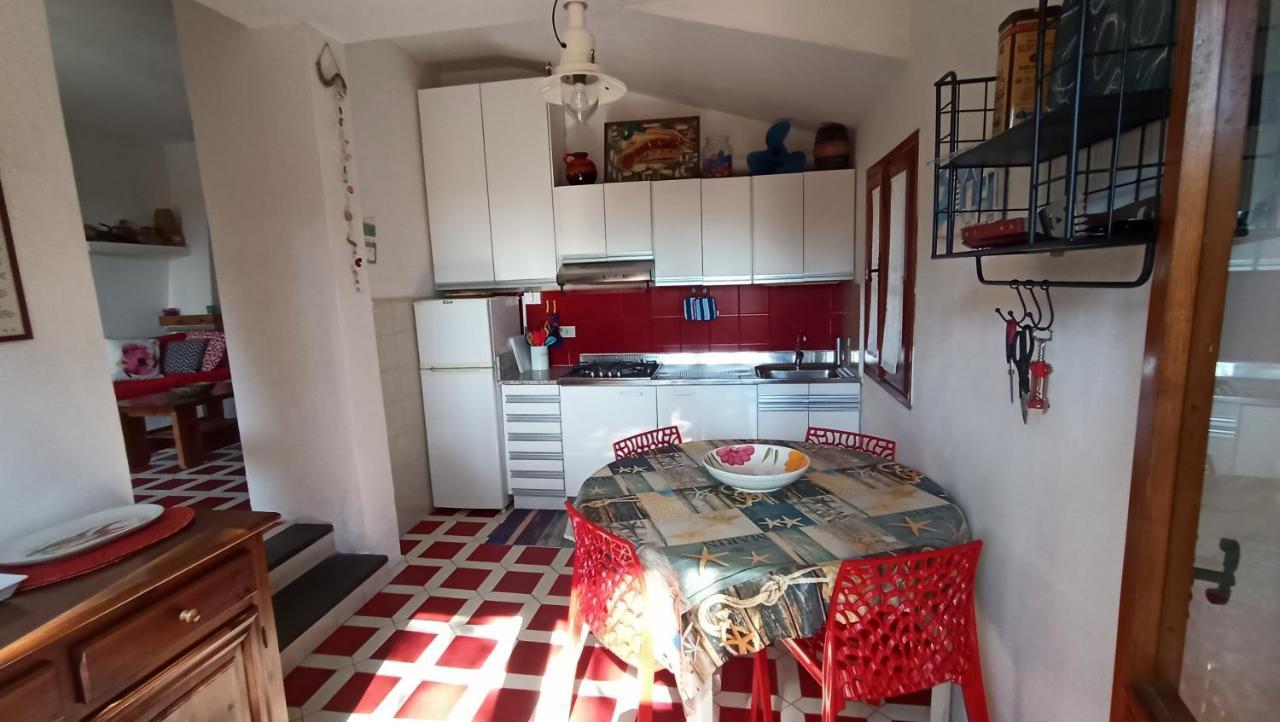 Villino Corallo Roby Cala Liberotto Buitenkant foto